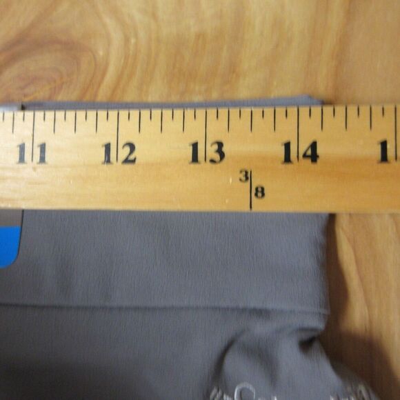 COLUMBIA Omni-Shade Omni-Shield Pull-On Capri Pants Small Grey Bermuda Short NWT - Picture 10 of 14